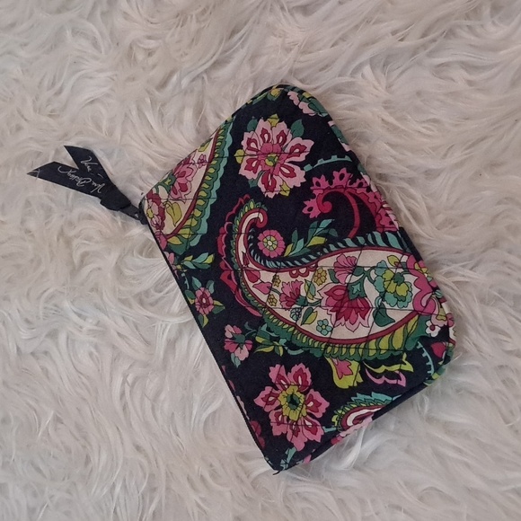Vera Bradley mini bag - Picture 1 of 5